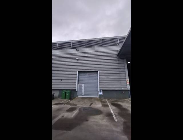420M² WAREHOUSE TO LET IN BRIARDENE
